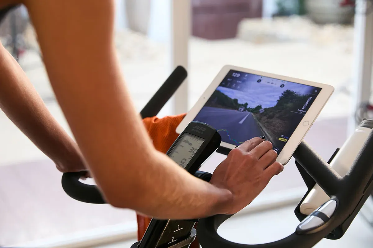 VS3-Spinning-Bike-Vollo-Ambientada-10-1200px